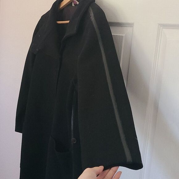 Black Collared Peacoat Longline Coat Button Detailing on Sleeves - Picture 2 of 5